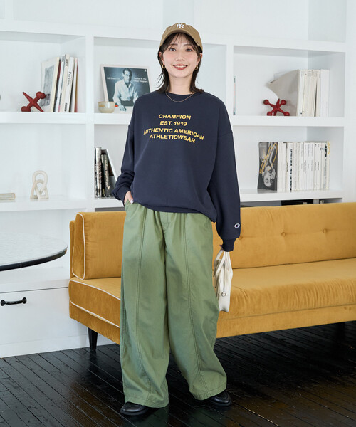 FREAK'S STORE(フリークスストア)の「限定展開 Champion × FREAK'S STORE/チャンピオン 別注 フロッキー プリント ロゴ クルーネック スウェット(スウェット・レディース・ネイビー/グレー/ライトグレー/レッド/ブラック・フリ-)」の19枚目の写真