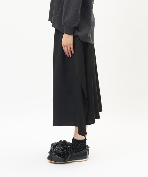 gomme(ゴム)の「サイドフリルツイルパンツ(その他パンツ・レディース・ブラック・MEDIUM)」の6枚目の写真