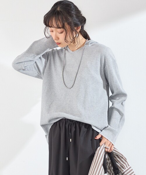 SHIPS Colors(シップス カラーズ)の「〈手洗い可能〉TC ワッフル フーディー トップス◇(Tシャツ/カットソー・レディース・ブラック/グレー/オフホワイト・ONE SIZE)」の6枚目の写真