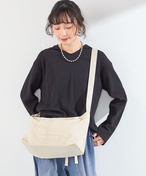 SHIPS Colors(シップス カラーズ)の「〈手洗い可能〉TC ワッフル フーディー トップス◇(Tシャツ/カットソー・レディース・ブラック/グレー/オフホワイト・ONE SIZE)」の11枚目の写真