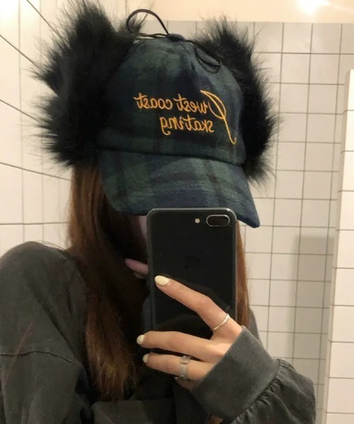 Teem Store（チームストア）の「ファーイヤーフラップ チェック柄刺繍キャップ（キャップ・レディース・ベージュ/グリーン・F）」の21枚目の写真