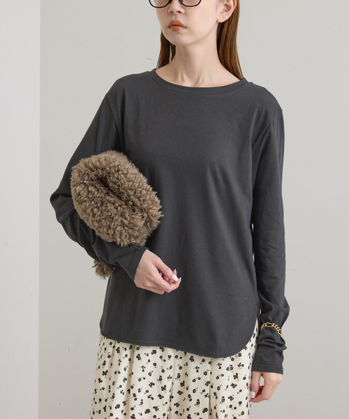 U by SPICK&SPAN(ユーバイスピックアンドスパン)の「ソフト天竺ラウンドヘムプルオーバー(Tシャツ/カットソー・レディース・ホワイト/ブラック系その他/ブルー・FREE)」の7枚目の写真