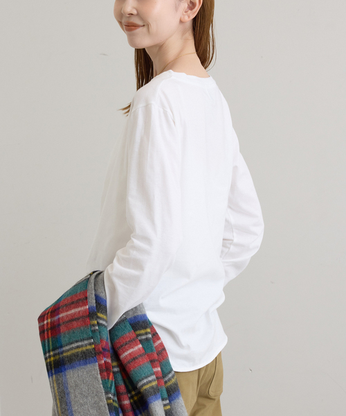 U by SPICK&SPAN(ユーバイスピックアンドスパン)の「ソフト天竺ラウンドヘムプルオーバー(Tシャツ/カットソー・レディース・ホワイト/ブラック系その他/ブルー・FREE)」の21枚目の写真