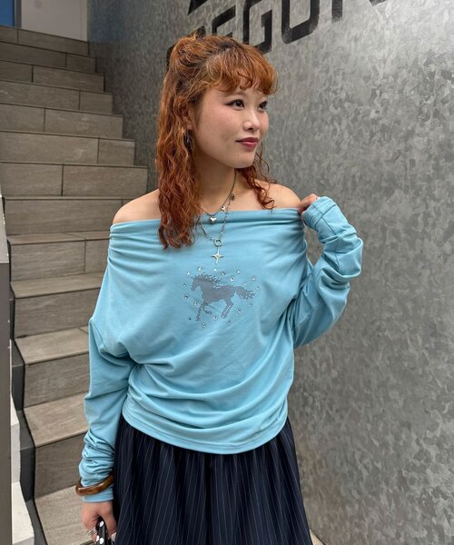 CIAOPANIC（チャオパニック）の「ホースグラフィックドレープネックロンTee（Tシャツ/カットソー・レディース・ブラウン/サックスブルー/ブラック・ONE SIZE）」の11枚目の写真