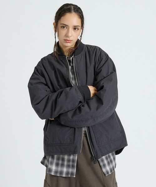 ABAHOUSE(アバハウス)の「【SPIEWAK / スピワック】MIN MAIL MAN Reversible JACKET / メールマンリバーシブルジャケット/ユニセックス(ブルゾン・メンズ・ブラック/ダークネイビー・M/L)」の6枚目の写真