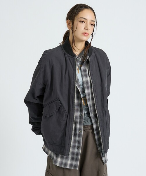 ABAHOUSE(アバハウス)の「【SPIEWAK / スピワック】MIN MAIL MAN Reversible JACKET / メールマンリバーシブルジャケット/ユニセックス(ブルゾン・メンズ・ブラック/ダークネイビー・M/L)」の7枚目の写真