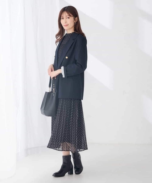a.v.v(アーヴェヴェ)の「Wブレストジャケット(その他アウター・レディース・ネイビー/ブラウン・36/38/40)」の3枚目の写真