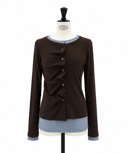 STUDIOUS(ステュディオス)の「【STUDIOUS/ステュディオス】2Piece Layered Rib Top/2ピースレイヤードトップ/ウォッシャブル/取り外し可/肌触り(アンサンブル・レディース・ブラウン/グレー/ネイビー・FREE)」の2枚目の写真