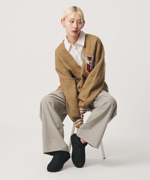 UGG(アグ)の「<UGG>クラッシック ウルトラミニ ブーツ(ブーツ・レディース・ブラウン系/ブラック・6/8/7)」の5枚目の写真