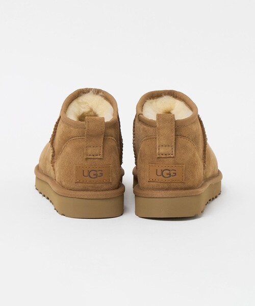 UGG(アグ)の「<UGG>クラッシック ウルトラミニ ブーツ(ブーツ・レディース・ブラウン系/ブラック・6/8/7)」の13枚目の写真