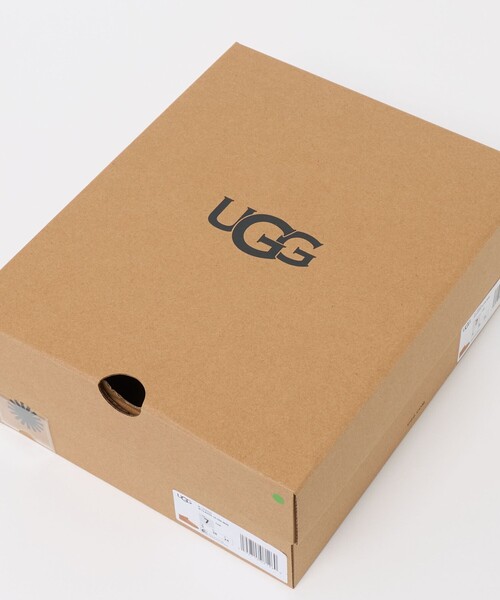 UGG(アグ)の「<UGG>クラッシック ウルトラミニ ブーツ(ブーツ・レディース・ブラウン系/ブラック・6/8/7)」の11枚目の写真