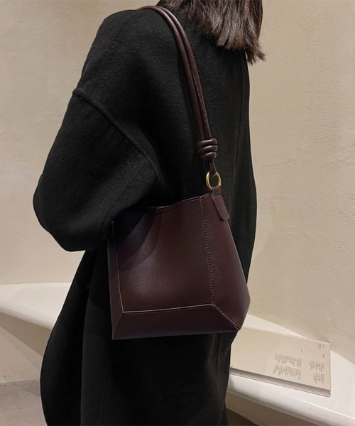ReRe(リリ)の「ミニバッグ付き2WAYバケツショルダーバッグ(ショルダーバッグ・レディース・ブラウン/ブラック/ダークブラウン・FREE)」の4枚目の写真