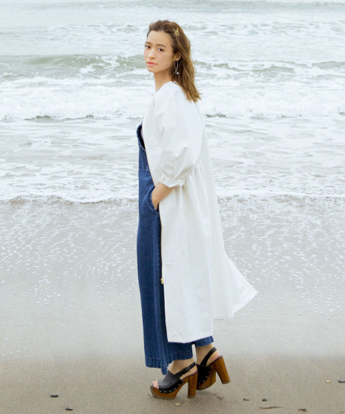 mystic（ミスティック）の「【moeka nozaki×mystic】袖ﾎﾞﾘｭｰﾑﾜﾝﾋﾟｰｽ（ワンピース・レディース・オフホワイト/ネイビー・ﾌﾘ-）」の11枚目の写真