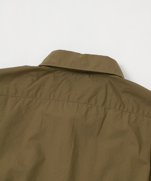 WORK NOT WORK URBAN RESEARCH（ワークノットワークアーバンリサーチ）の「WNW　タイプライターポインテッドカラーシャツ（シャツ/ブラウス・メンズ・モカ/カーキ/ホワイト・LARGE/MEDIUM/SMALL）」の10枚目の写真