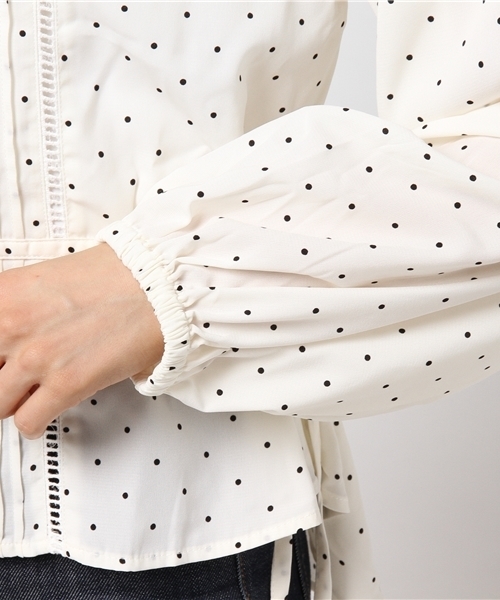 Heather（ヘザー）の「DOTサイドリボンＶネックブラウス　770620（シャツ/ブラウス・レディース・ブラック/ベージュ/アイボリー・FREE）」の6枚目の写真