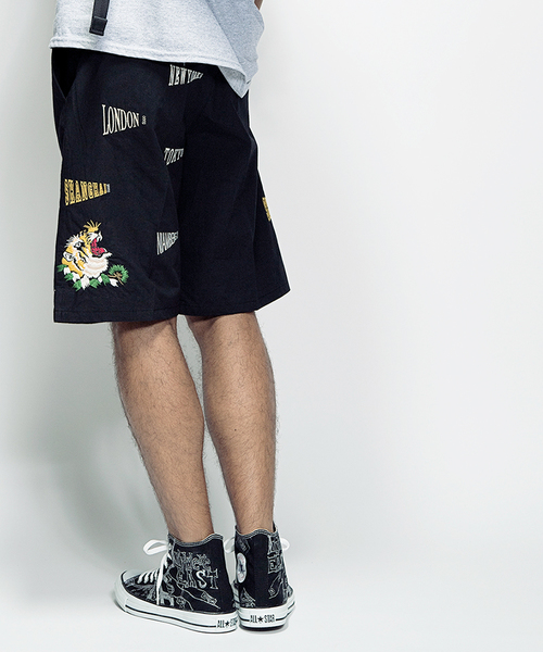 SEVESKIG（セヴシグ）の「SEVESKIG セヴシグ / EMBROIDERY WIDE SHORT PANTS エンブロイダリーワイドショートパンツ ショーツ / PT-SV-HS-1012（その他パンツ・メンズ・ブラック/ベージュ/カーキ・SMALL/MEDIUM/LARGE/X-LARGE）」の2枚目の写真