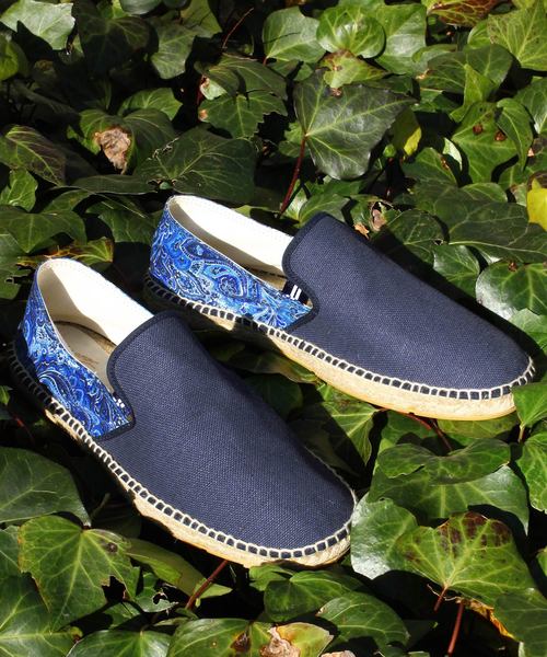 Calzanor（カルザノール）の「【CALZANOR(カルザノール)】別注 エスパドリーユ（スリッポン）/リネンキャンバス×リバティ　（スリッポン・メンズ・ホワイト/ネイビー・L/M）」の9枚目の写真