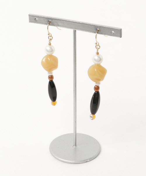 TONE SELECT GOODS(トーンセレクトグッズ)の「【tschuss(チュース)】cirque d'hiver (冬のサーカス) ピアス(ピアス(両耳用)・レディース・ブラウン/イエロー/レッド/クリア・FREE)」の2枚目の写真