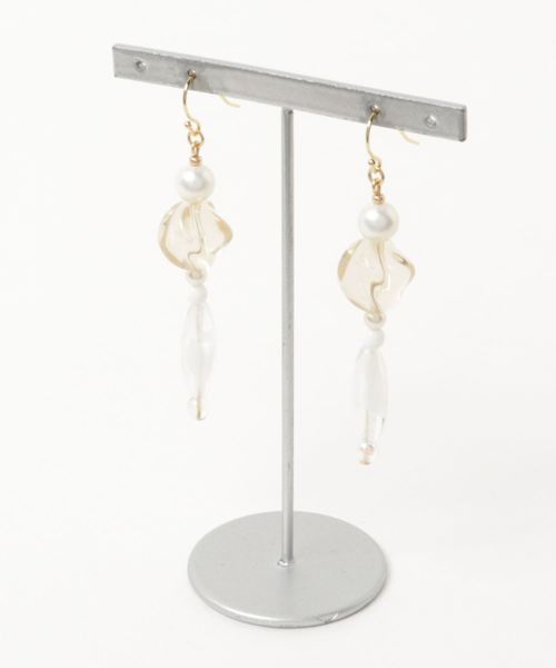 TONE SELECT GOODS(トーンセレクトグッズ)の「【tschuss(チュース)】cirque d'hiver (冬のサーカス) ピアス(ピアス(両耳用)・レディース・ブラウン/イエロー/レッド/クリア・FREE)」の4枚目の写真