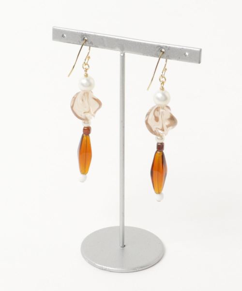 TONE SELECT GOODS(トーンセレクトグッズ)の「【tschuss(チュース)】cirque d'hiver (冬のサーカス) ピアス(ピアス(両耳用)・レディース・ブラウン/イエロー/レッド/クリア・FREE)」の5枚目の写真