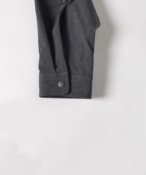 SHIPS（シップス）の「SU: COACH シャツ（シャツ/ブラウス・メンズ・ネイビー/チャコールグレー/ベージュ・LARGE/MEDIUM/SMALL/X-LARGE）」の6枚目の写真