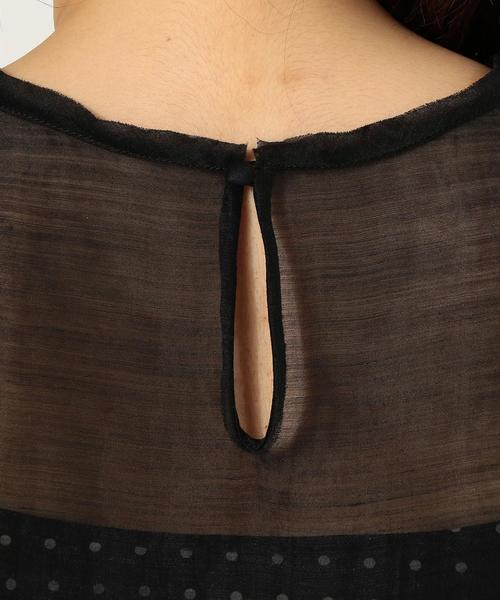 Jewel Changes（ジュエルチェンジズ）の「〓JOC シアー フリル プルオーバー×ドット キャミソール / 2点セット（シャツ/ブラウス・レディース・ブラック/オフホワイト・FREE）」の12枚目の写真