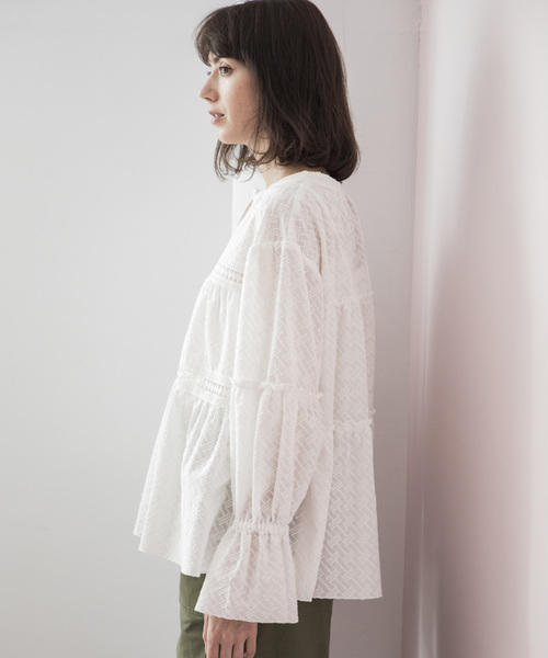 Emma Taylor(エマテイラー)の「ティアードブラウス(シャツ/ブラウス・レディース・ホワイト・FREE)」の9枚目の写真
