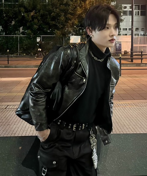 8(eight)(エイト)の「デカ ボストンバッグ 2WAY PUレザー(ボストンバッグ・メンズ・ブラック/ダークブラウン/キャメル/その他/ネイビー/ダークブラウン系1/ブラック系その他・LARGE/MEDIUM)」の10枚目の写真
