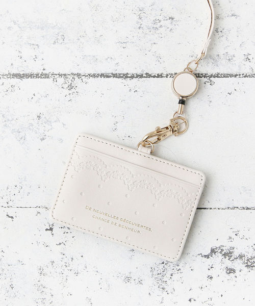 限定販売 Tea アフタヌーンティー のファッション Tea アフタヌーンティー のパスケース フラワーレースドット型押しコードリール付きidケース Fu75 をセール価格で購入できます Afternoon Afternoon フラワーレースドット型押しコードリール付きid