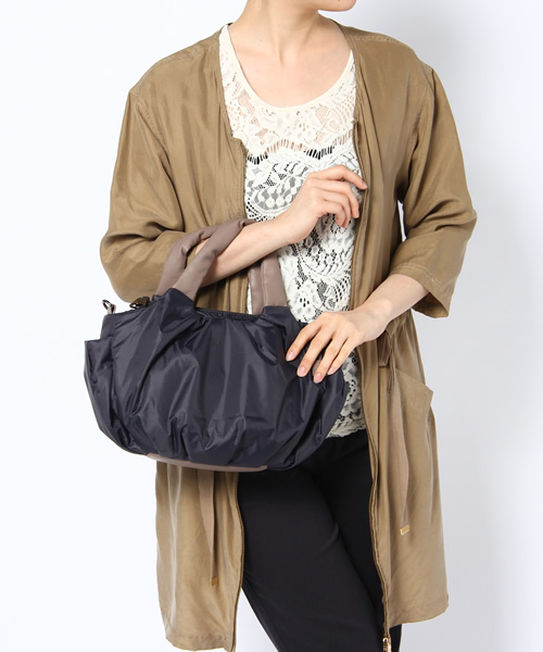 PLST(プラステ)の「格子柄2WAYナイロンショルダーバッグ(小)(ショルダーバッグ・レディース・ネイビー/ピンク/ライトグレー・FREE)」の11枚目の写真