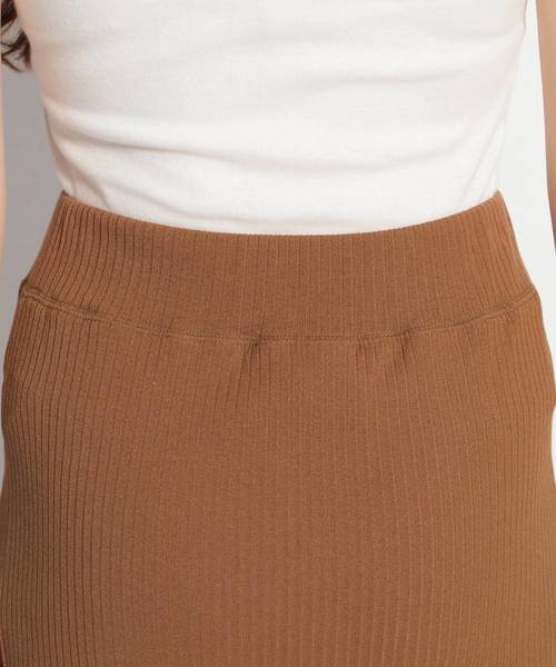 niko and...（ニコアンド）の「サラサラリブロングタイトスカート（スカート・レディース・ブラック/ネイビー/オリーブ/キャメル・MEDIUM/LARGE）」の13枚目の写真