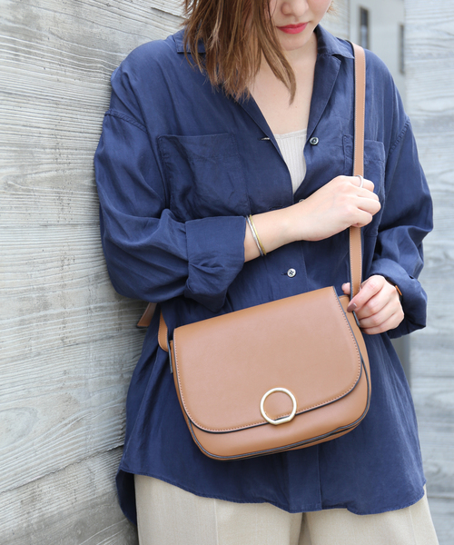 JUGLANS(ユグランス)の「【JUGLANS】リングモチーフポシェットショルダーバッグ(ショルダーバッグ・レディース・ブラック/アイボリー/ネイビー/ブラウン/ピンク/ワインレッド/ブラック系その他/ベージュ系その他・FREE)」の5枚目の写真