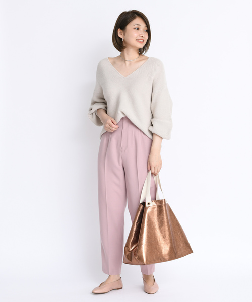 DouDou（ドゥドゥ）の「袖ボリュームVプルオーバー（ニット/セーター・レディース・キナリ/ベージュ/ピンク・FREE）」の6枚目の写真