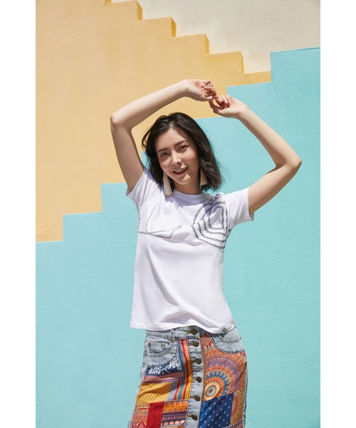 Desigual（デシグアル）の「【2020年春夏】LOVE文字入りTシャツ（Tシャツ/カットソー・レディース・ホワイト・2L/SS/S/M/L）」の12枚目の写真