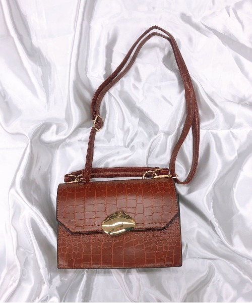 PairPair（ペアペア）の「クロコライクプレートバッグ(AR)（ショルダーバッグ・レディース・ブラック/ダークブラウン/ワインレッド/ブラウン系その他・FREE）」の8枚目の写真