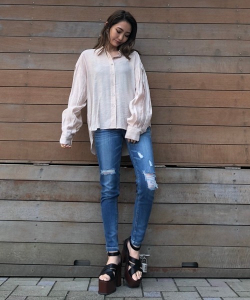 ENVYM（アンビー）の「パフスリーブシアーＳＨ（シャツ/ブラウス・レディース・グリーン/ベージュ/ホワイト・FREE）」の12枚目の写真