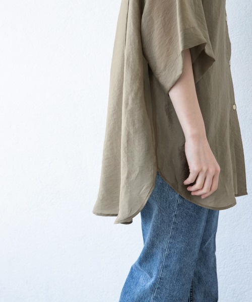 yuw（ユウ）の「シアーシャツＳＳ　887886（シャツ/ブラウス・レディース・オフホワイト/ベージュ/カーキ/パープル・FREE）」の14枚目の写真