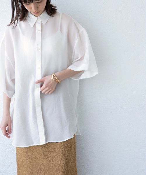 yuw（ユウ）の「シアーシャツＳＳ　887886（シャツ/ブラウス・レディース・オフホワイト/ベージュ/カーキ/パープル・FREE）」の22枚目の写真