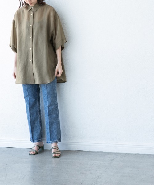 yuw（ユウ）の「シアーシャツＳＳ　887886（シャツ/ブラウス・レディース・オフホワイト/ベージュ/カーキ/パープル・FREE）」の18枚目の写真