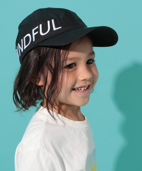 NEW ERA(ニューエラ)の「【NEW ERA(ニューエラ)】野沢和香コラボモデル 930(KIDS)(キャップ・キッズ・ブラック・FREE)」の2枚目の写真