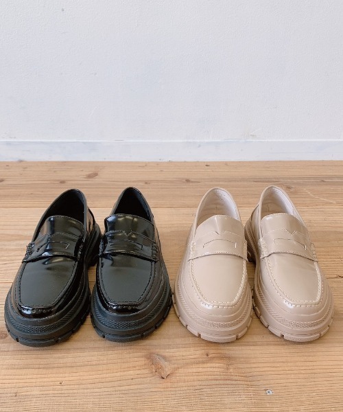 VANNIE U（ヴァニーユー）の「ダッドローファー（ローファー・レディース・ブラック/ベージュ・SMALL/MEDIUM/LARGE）」の3枚目の写真