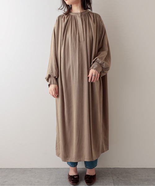 natural couture（ナチュラルクチュール）の「バルーンスリーブギャザーOP（ワンピース・レディース・オフホワイト/モカ/ベージュ・FREE）」の11枚目の写真