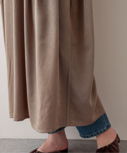 natural couture（ナチュラルクチュール）の「バルーンスリーブギャザーOP（ワンピース・レディース・オフホワイト/モカ/ベージュ・FREE）」の18枚目の写真