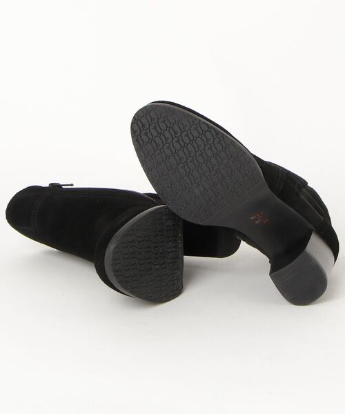 artemis by DIANA（アルテミスバイダイアナ）の「異素材MIXショートブーツ（ブーツ・レディース・ブラック/ダークブラウン/ブラック系その他・22.5cm/23.5cm/24.5cm/23.0cm/24.0cm/25.0cm/22.0cm）」の5枚目の写真