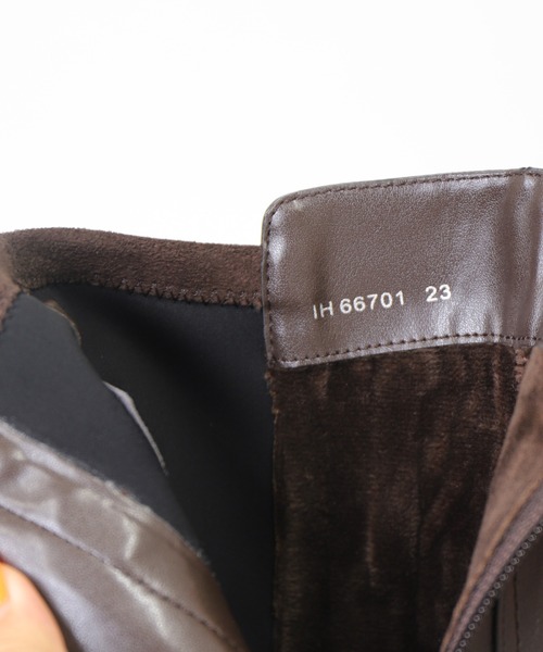 artemis by DIANA（アルテミスバイダイアナ）の「異素材MIXショートブーツ（ブーツ・レディース・ブラック/ダークブラウン/ブラック系その他・22.5cm/23.5cm/24.5cm/23.0cm/24.0cm/25.0cm/22.0cm）」の18枚目の写真