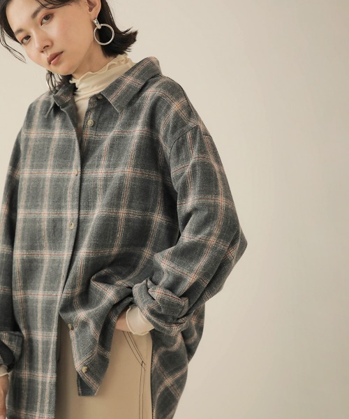 Bab(バブ)の「【WEB限定】ビッグシルエット起毛チェックシャツ(シャツ/ブラウス・レディース・レッド/ブルー/アイボリー・FREE)」の3枚目の写真