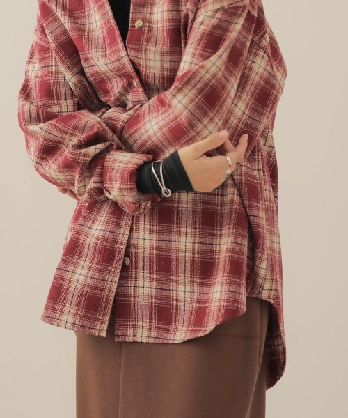 Bab(バブ)の「【WEB限定】ビッグシルエット起毛チェックシャツ(シャツ/ブラウス・レディース・レッド/ブルー/アイボリー・FREE)」の15枚目の写真