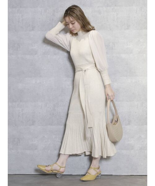 dazzlin(ダズリン)の「シフォンスリーブマーメイドワンピース(ワンピース・レディース・ベージュ/オフホワイト/モカ・FREE)」の14枚目の写真