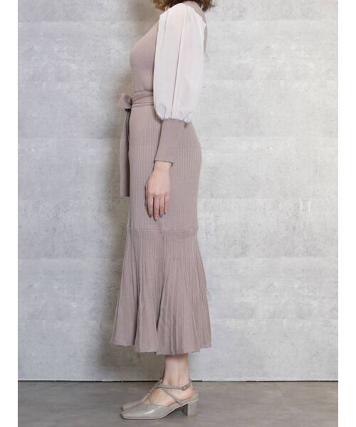 dazzlin(ダズリン)の「シフォンスリーブマーメイドワンピース(ワンピース・レディース・ベージュ/オフホワイト/モカ・FREE)」の17枚目の写真