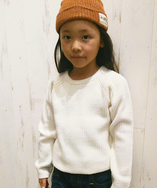 CIAOPANIC TYPY(チャオパニックティピー)の「KIDS カタアゼクループルオーバー(ニット/セーター・キッズ・ホワイト/グレー・95/115/105/125/135)」の1枚目の写真
